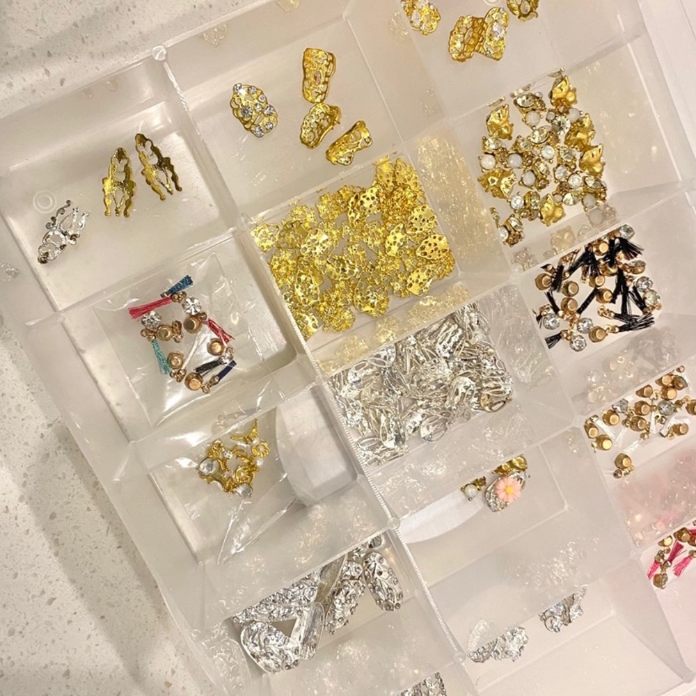 Huge Nail Gem Jewelry Collection Box - Picture 3 of 10